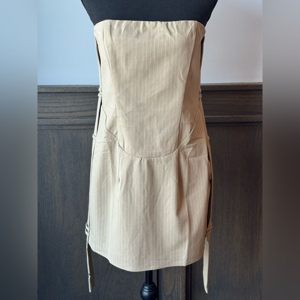 PrettyLittleThing taupe pinstripe Bardot corset bodycon dress NWT 12 - Picture 2 of 7